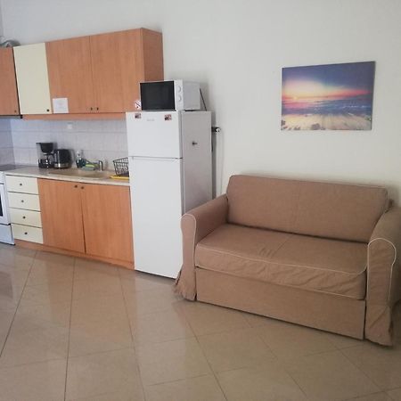 Apartment By The Beach - Nei Epivates Неи-Эпиватай Экстерьер фото